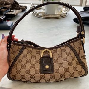 Gucci tan monogram purse